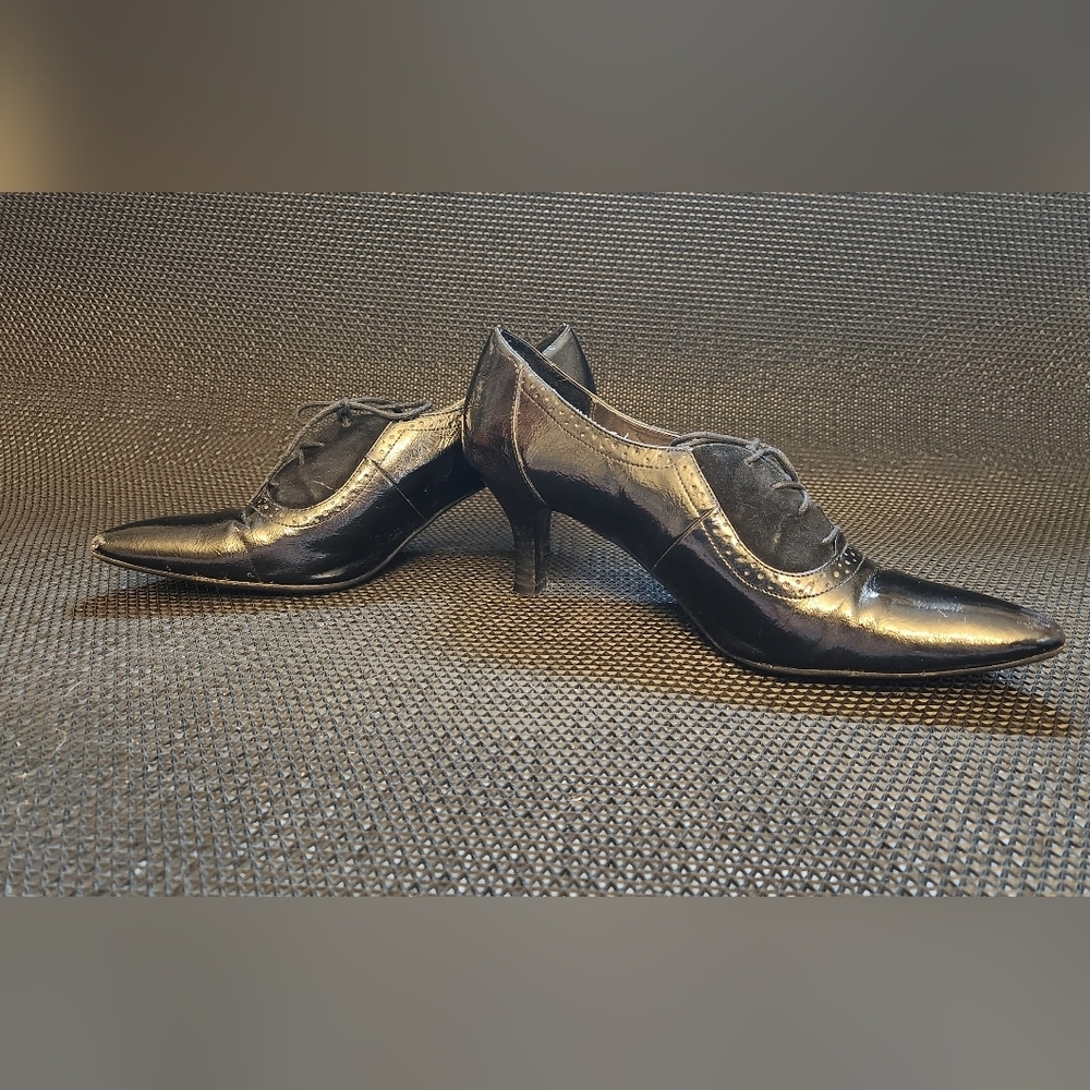 Etienne Aigner Black Heeled Shoes - Picture 2 of 12